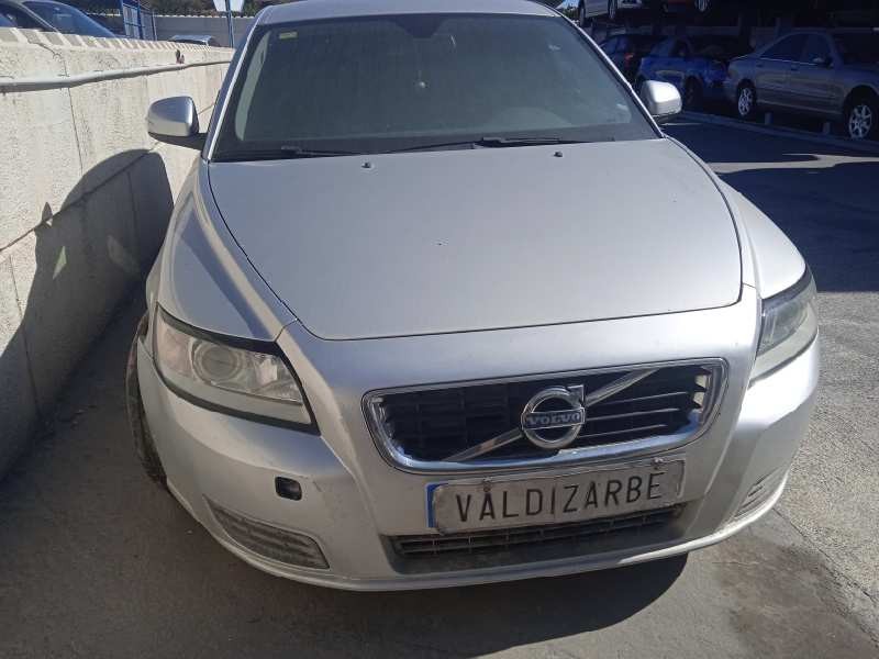 volvo v50 familiar del año 2011