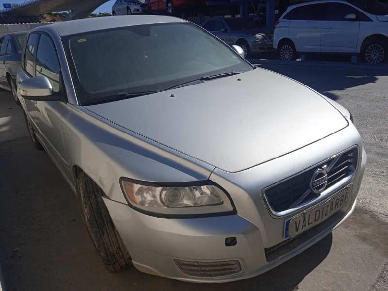 volvo v50 familiar del año 2011