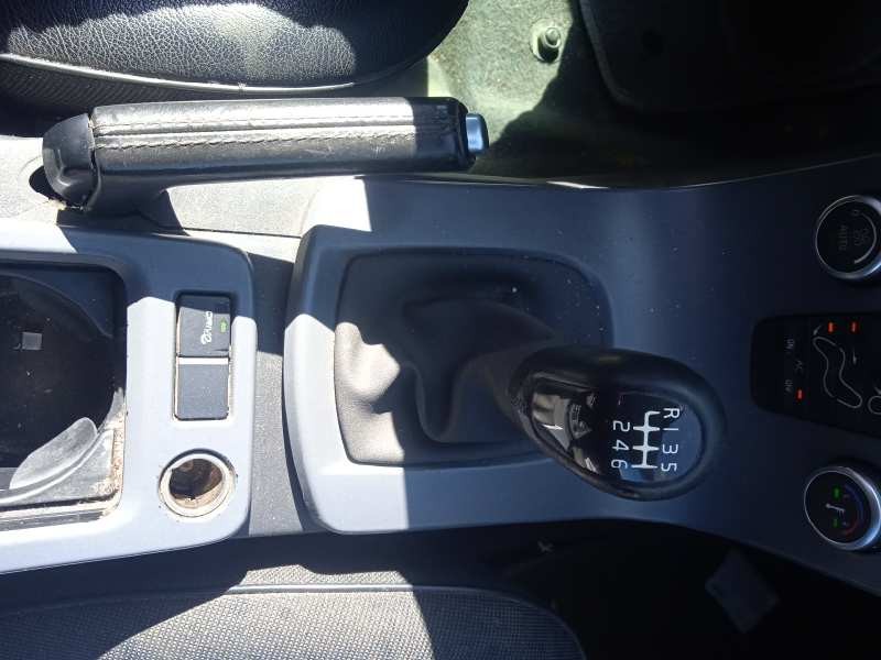 volvo v50 familiar del año 2011