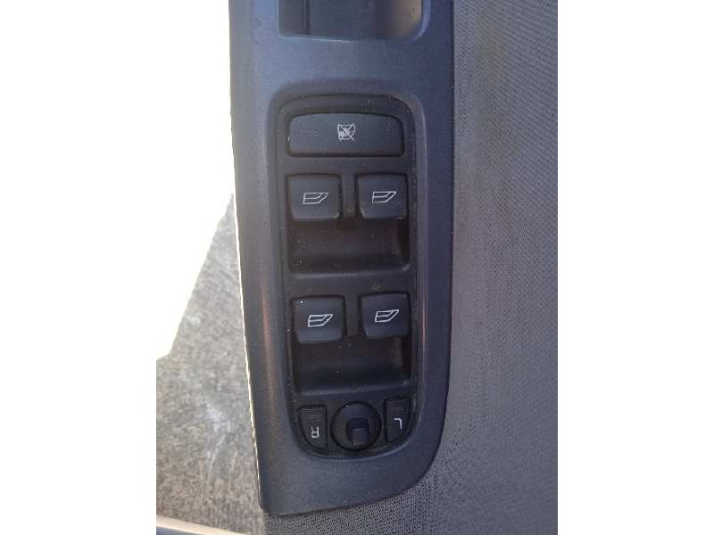 volvo v50 familiar del año 2011