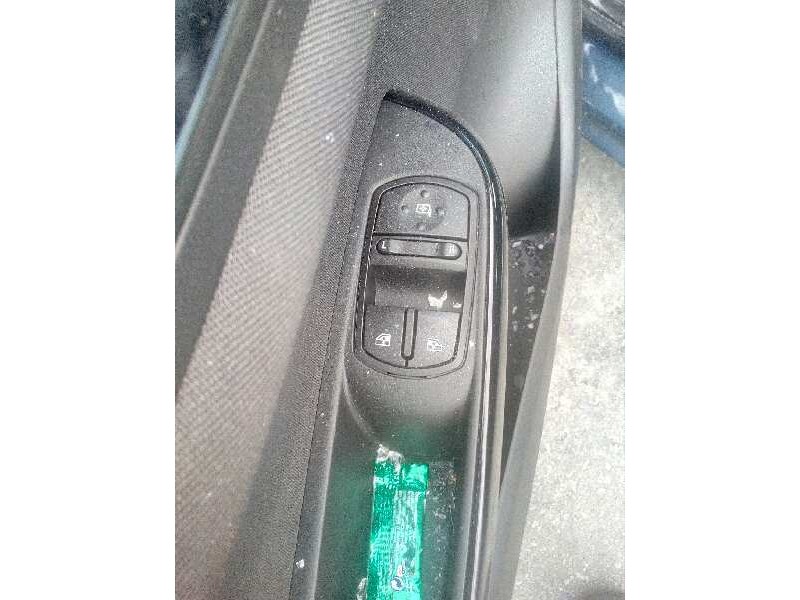 opel corsa e del año 2017