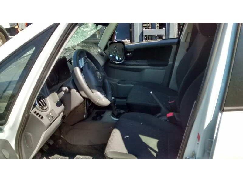 suzuki sx4 rw (ey) del año 2012