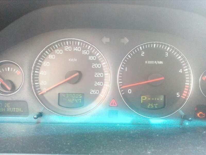 volvo xc90 del año 2003