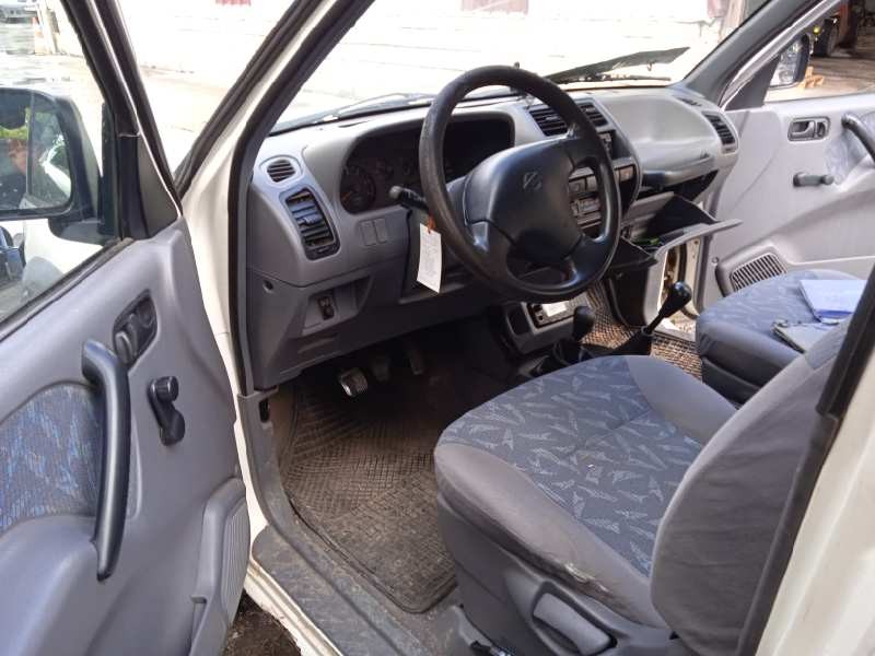 nissan terrano/terrano.ii (r20) del año 1999