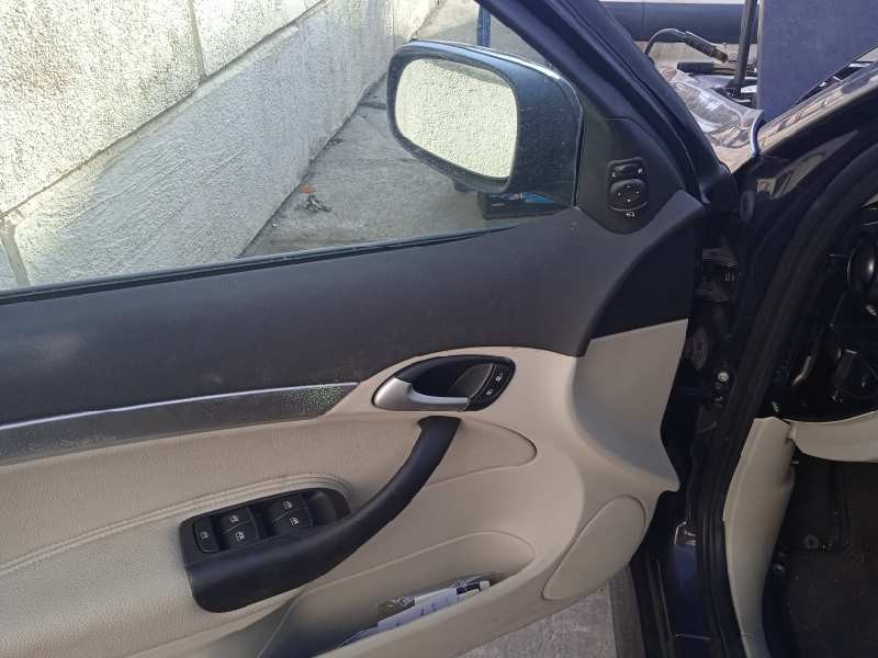 saab 9-3 berlina del año 2005