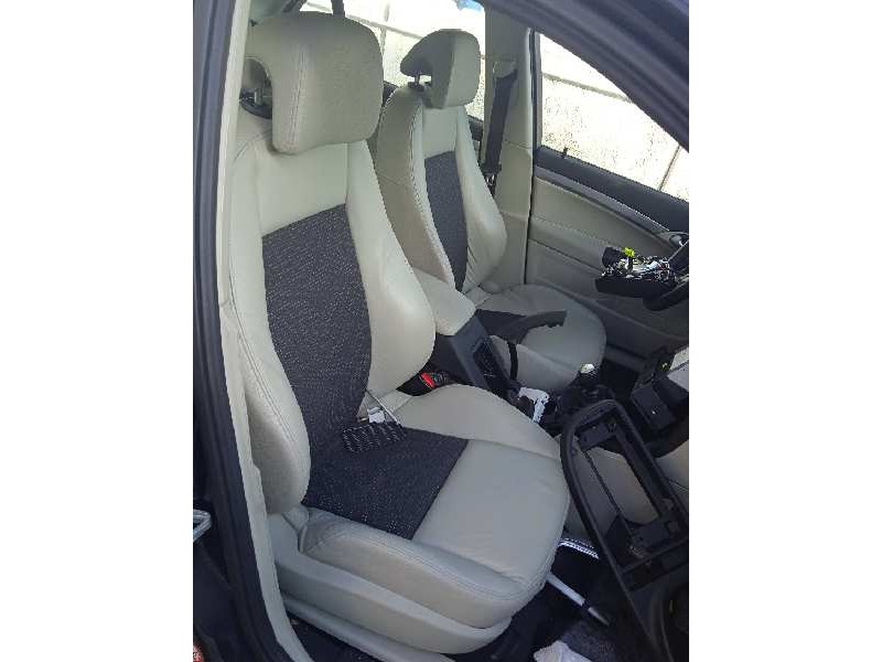 saab 9-3 berlina del año 2005