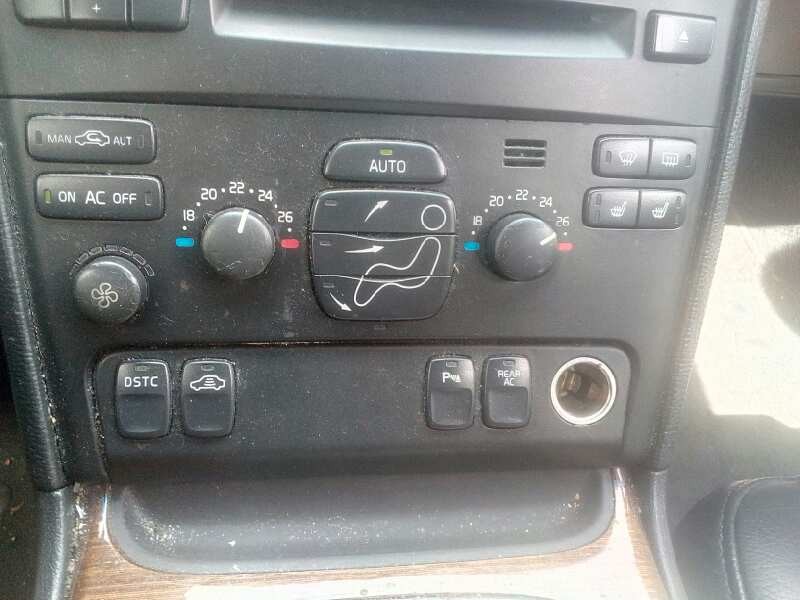 volvo xc90 del año 2003