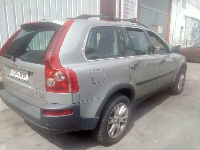 volvo xc90 del año 2003