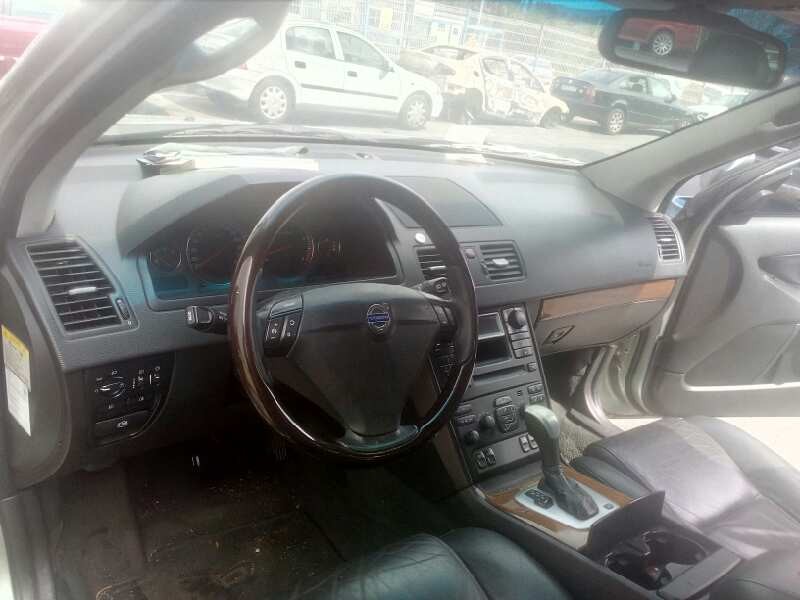 volvo xc90 del año 2003