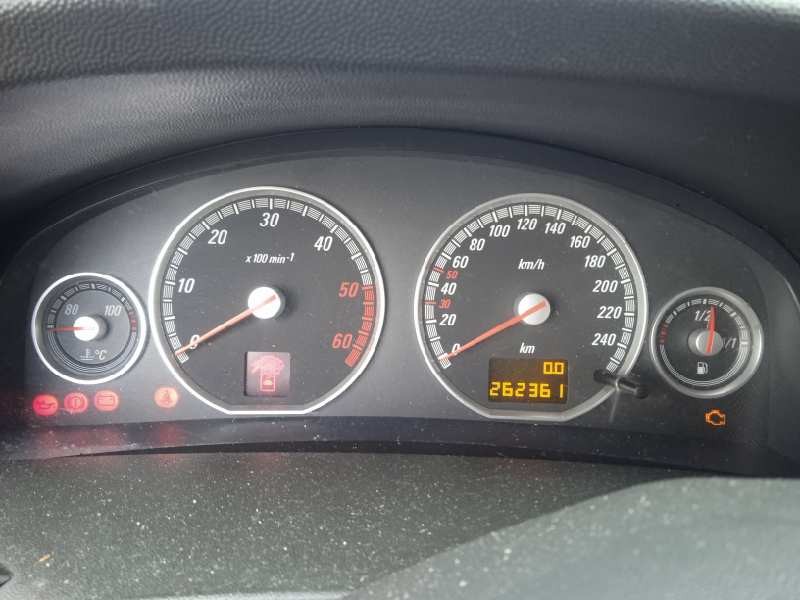 opel vectra c berlina del año 2003