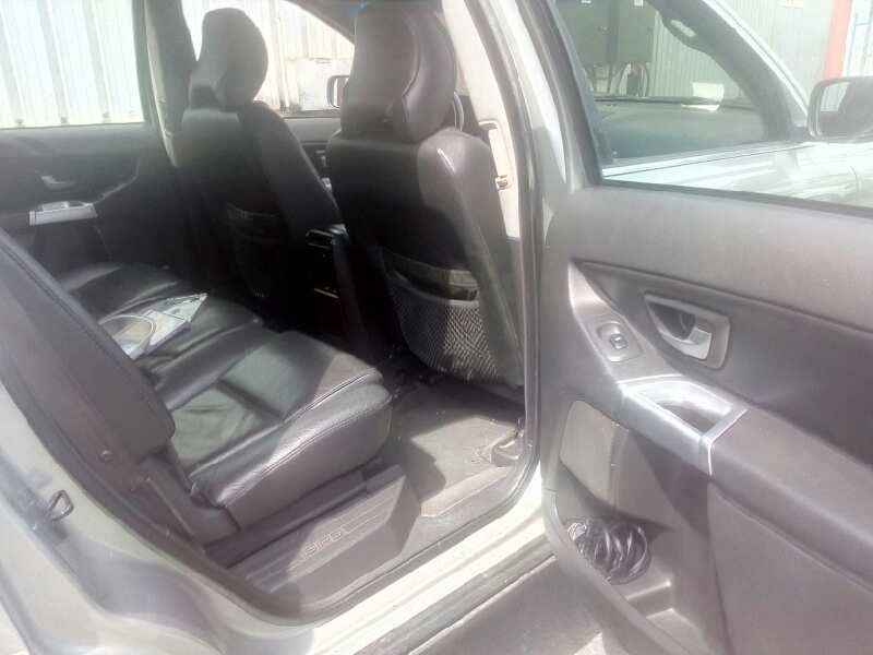 volvo xc90 del año 2003