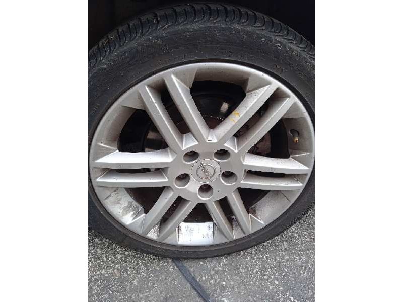 opel vectra c berlina del año 2003