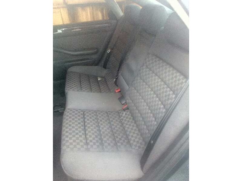 audi a6 berlina (4b2) del año 2002