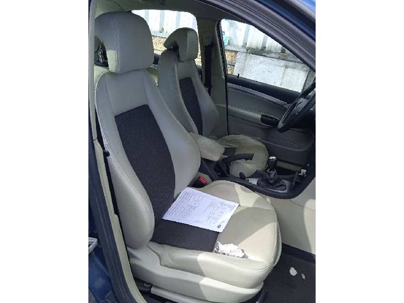 saab 9-3 berlina del año 2006