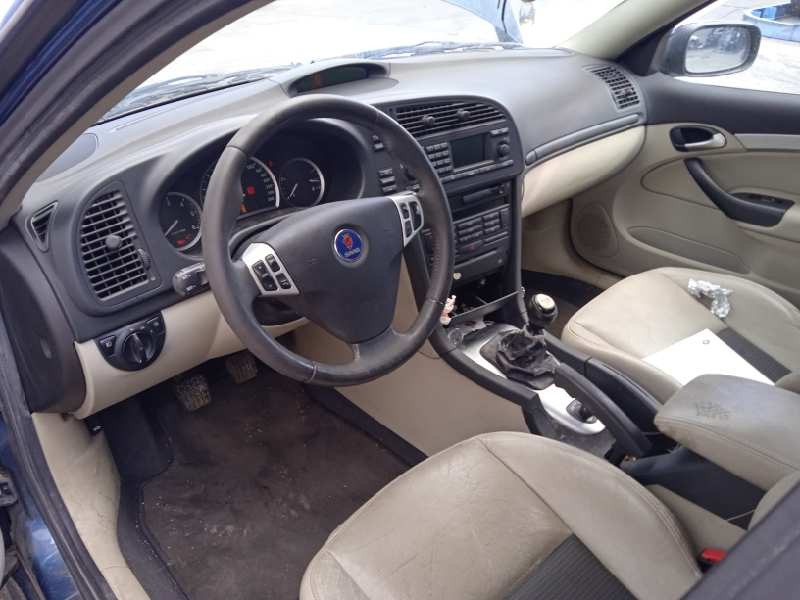 saab 9-3 berlina del año 2006