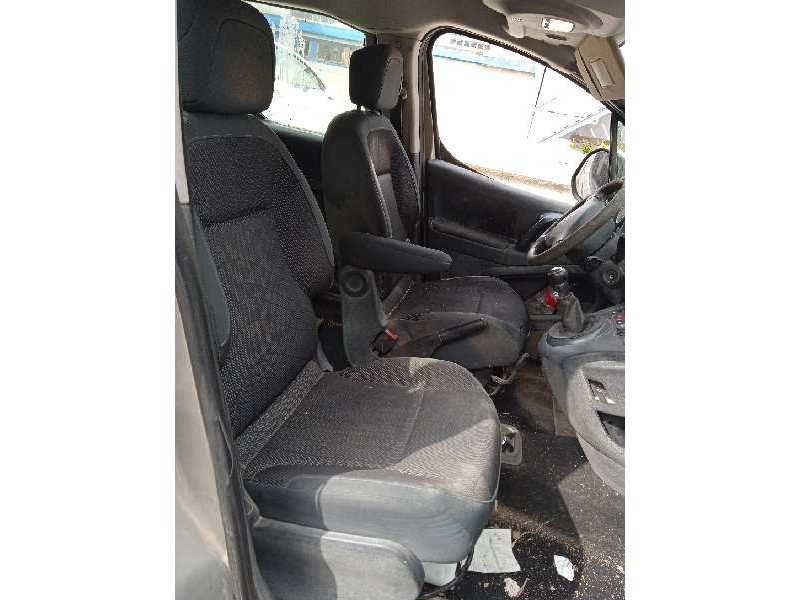 peugeot partner kombi del año 2010