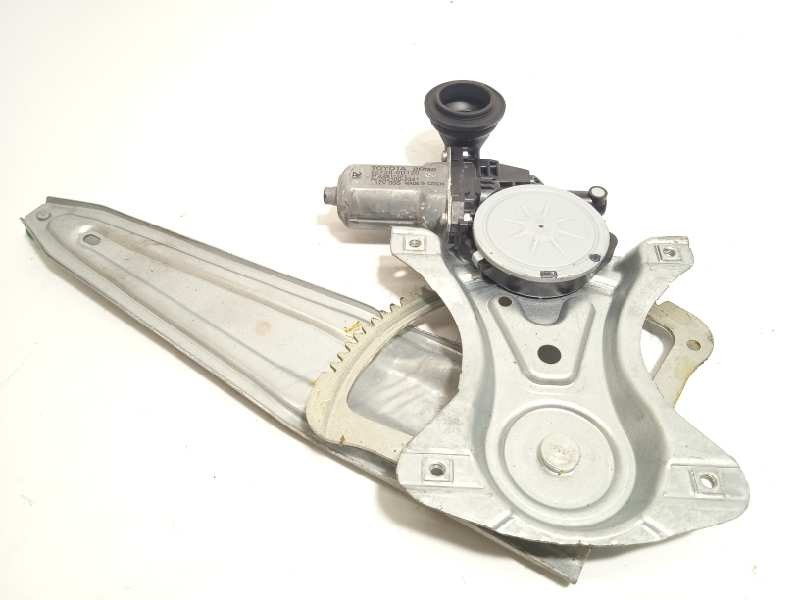 ELEVALUNAS TRASERO DERECHO 857200D120 