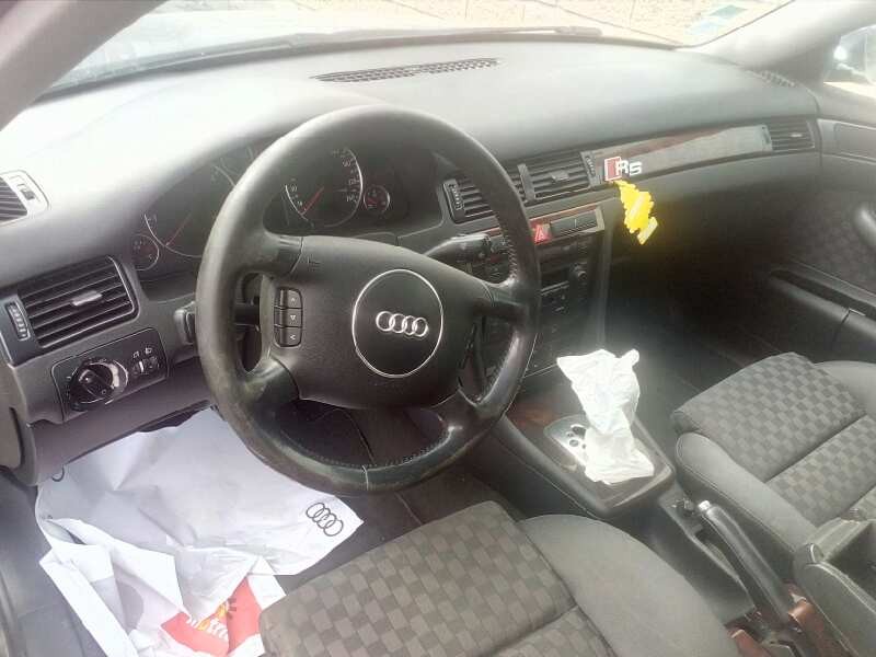 audi a6 berlina (4b2) del año 2002