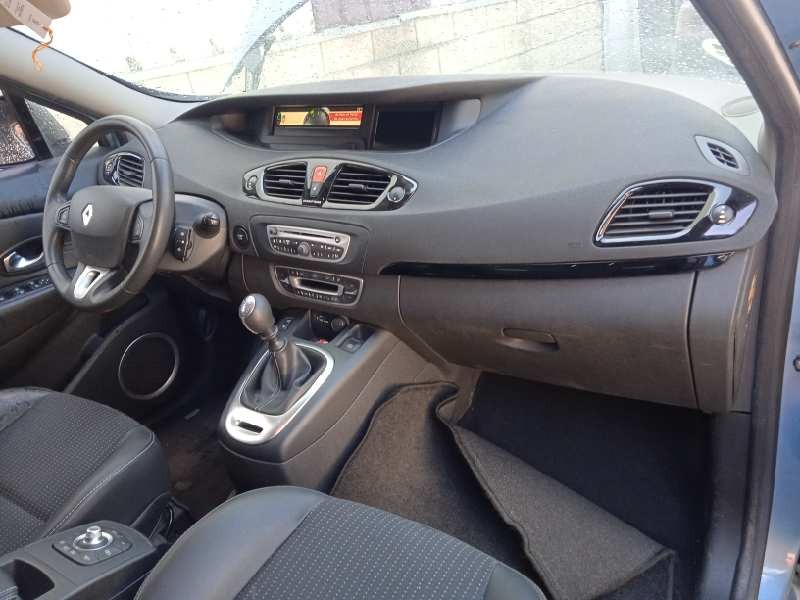 renault scenic iii del año 2011