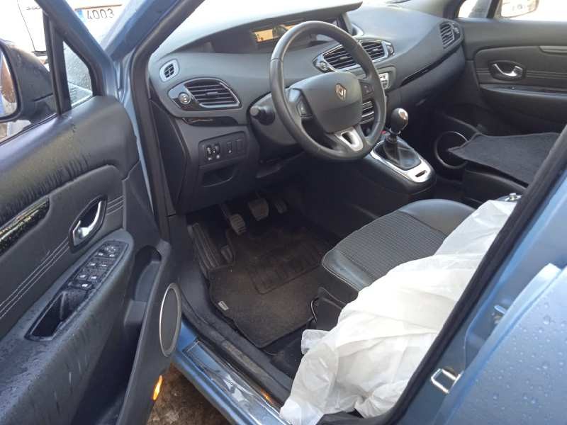 renault scenic iii del año 2011