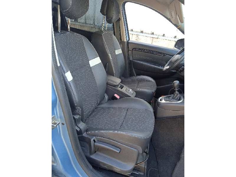 renault scenic iii del año 2011