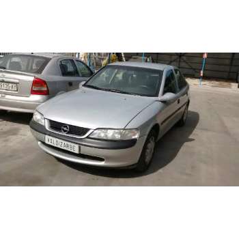 OPEL VECTRA B BERLINA