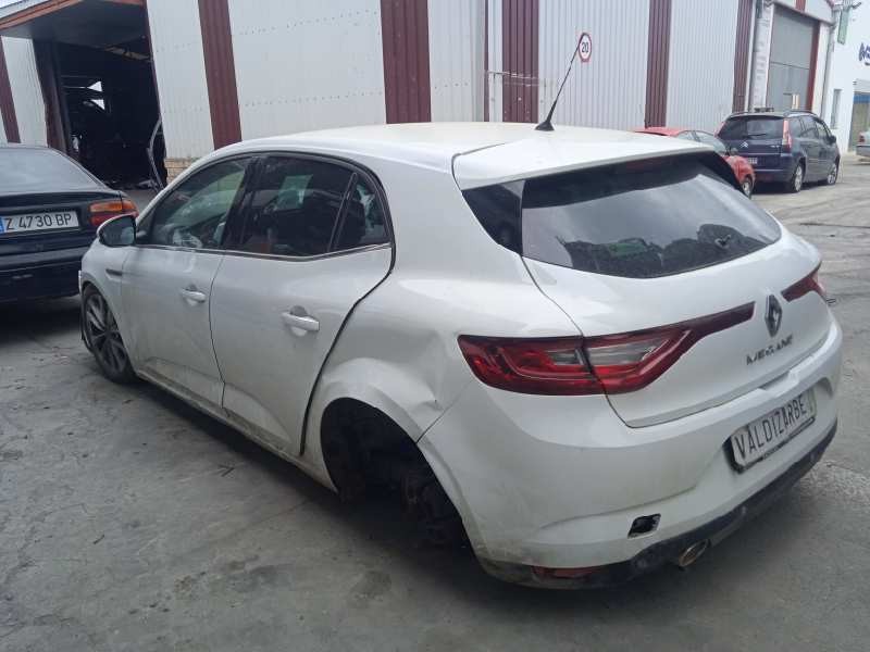 renault megane iv berlina 5p del año 2018