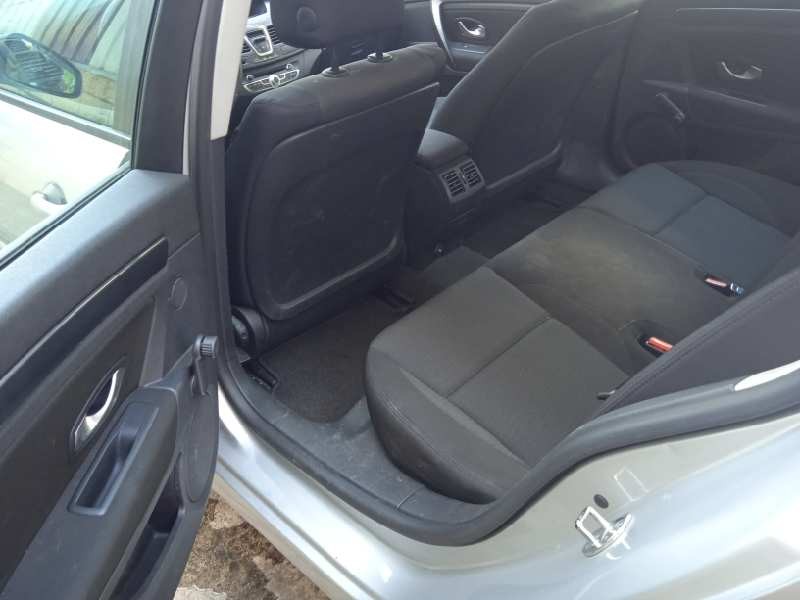 renault laguna iii del año 2010