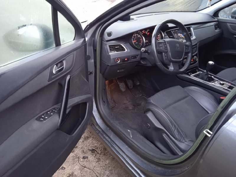 peugeot 508 del año 2012