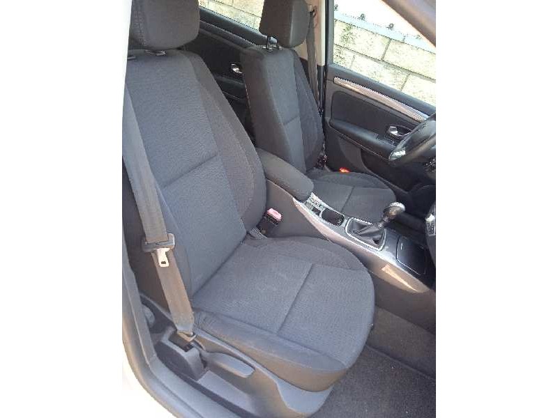 renault laguna iii del año 2010