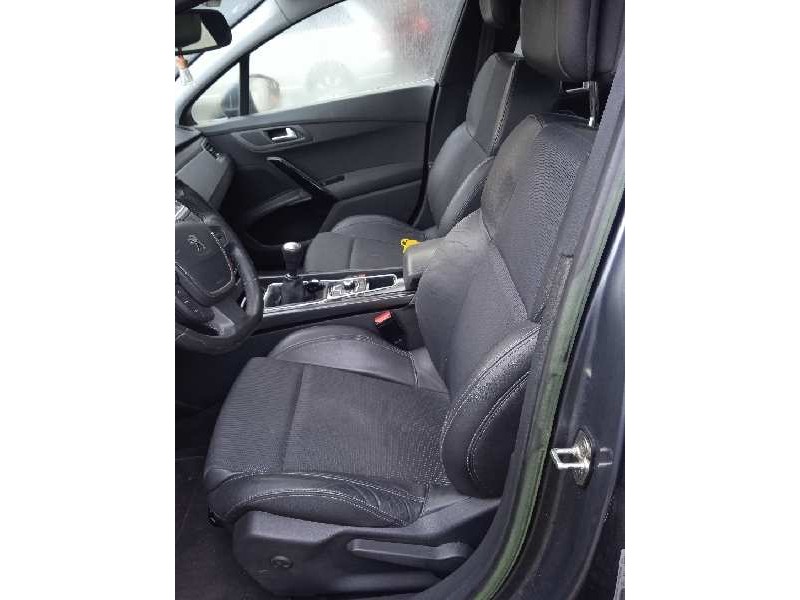 peugeot 508 del año 2012