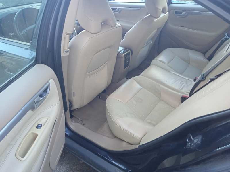 volvo s60 berlina del año 2008