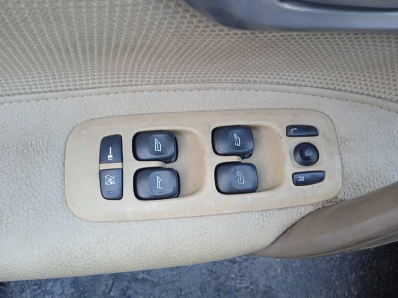 volvo s60 berlina del año 2008