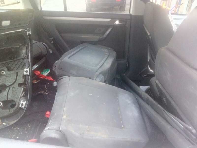 volkswagen touran (1t2) del año 2010