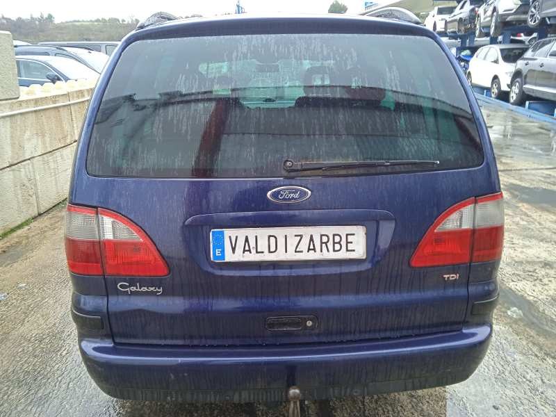ford galaxy (vy) del año 2001