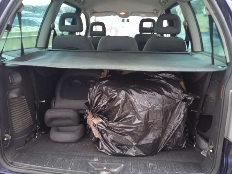 ford galaxy (vy) del año 2001