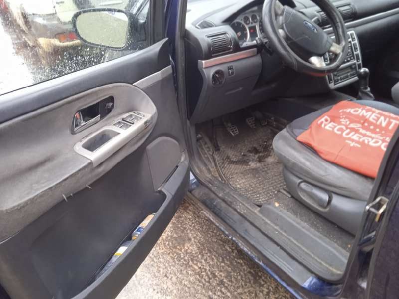 ford galaxy (vy) del año 2001