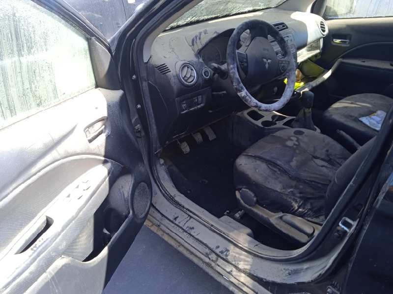 mitsubishi space star (a00) del año 2014