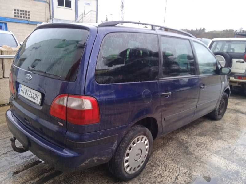 ford galaxy (vy) del año 2001