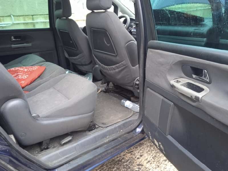 ford galaxy (vy) del año 2001