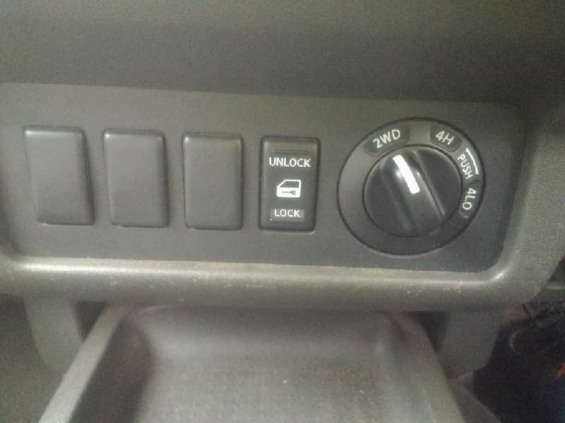 nissan navara pick-up (d40m) del año 2006