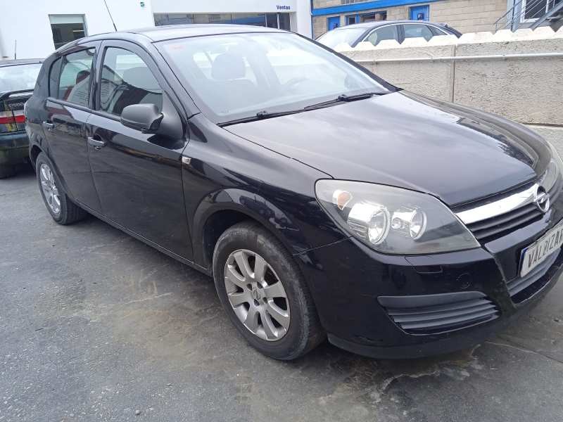 opel astra h berlina del año 2005