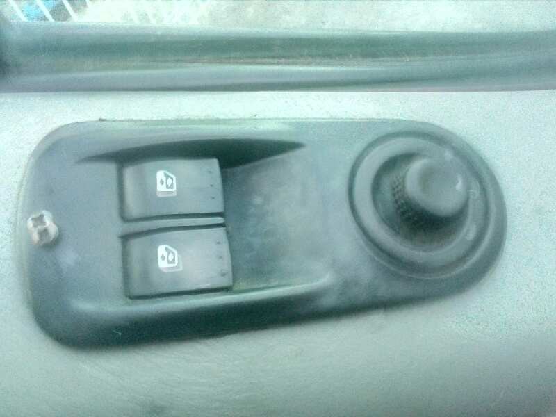 renault trafic caja cerrada (ab 4.01) del año 2004