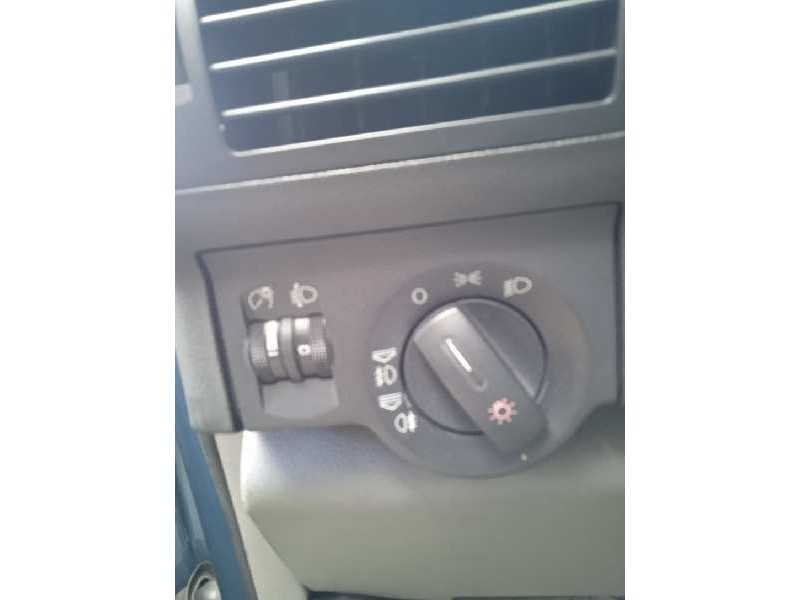 audi a2 (8z) del año 2000