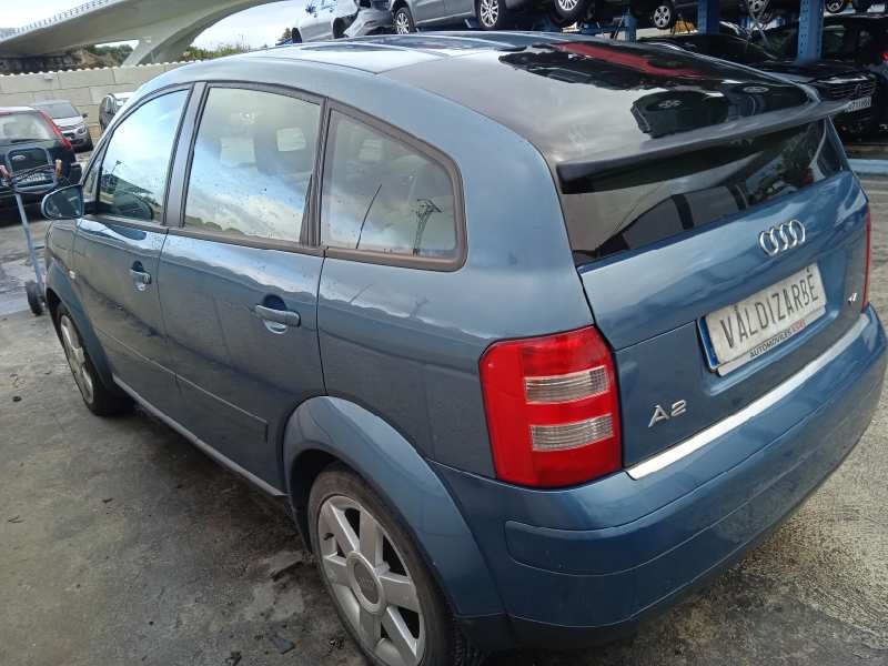 audi a2 (8z) del año 2000