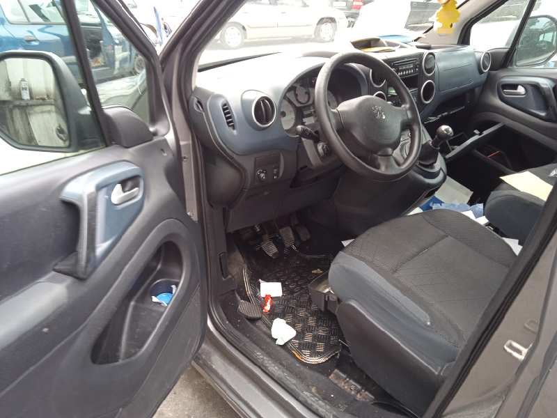 peugeot partner kombi del año 2011