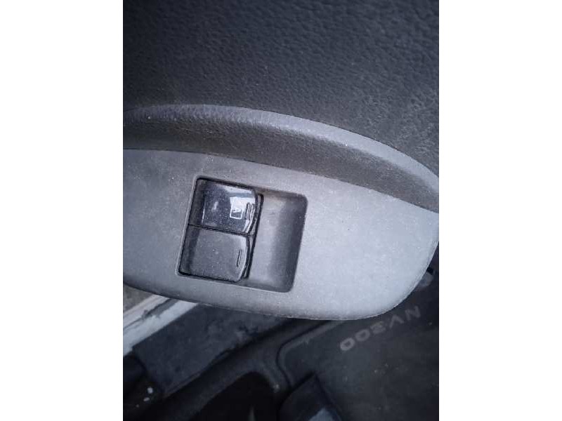 nissan nv 200 (m20) del año 2015