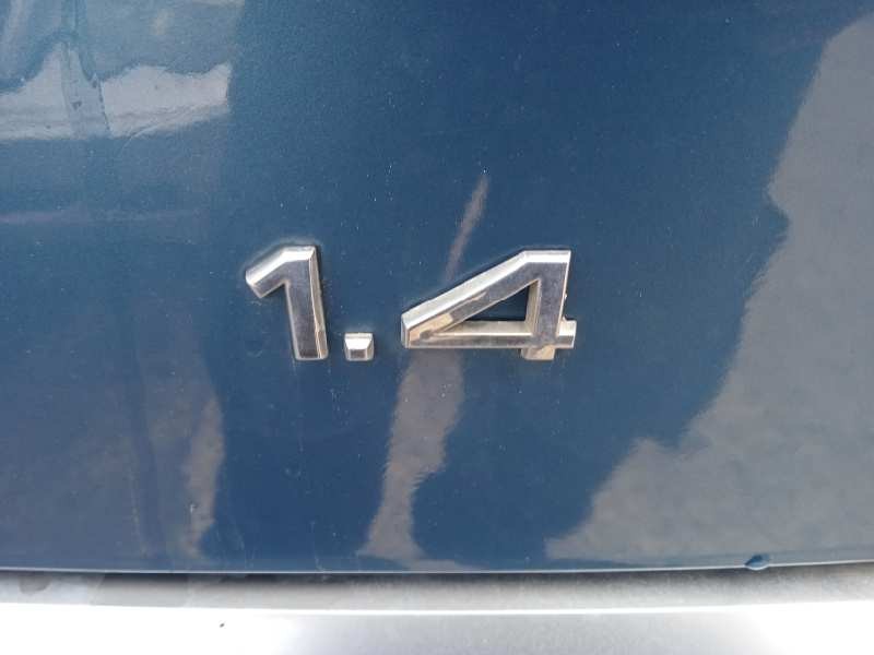 audi a2 (8z) del año 2000