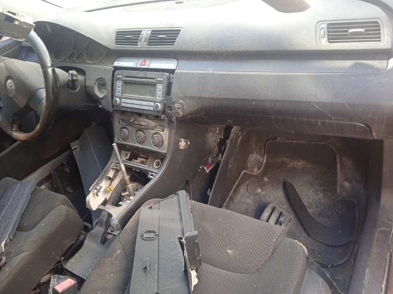 volkswagen passat variant (3c5) del año 2006