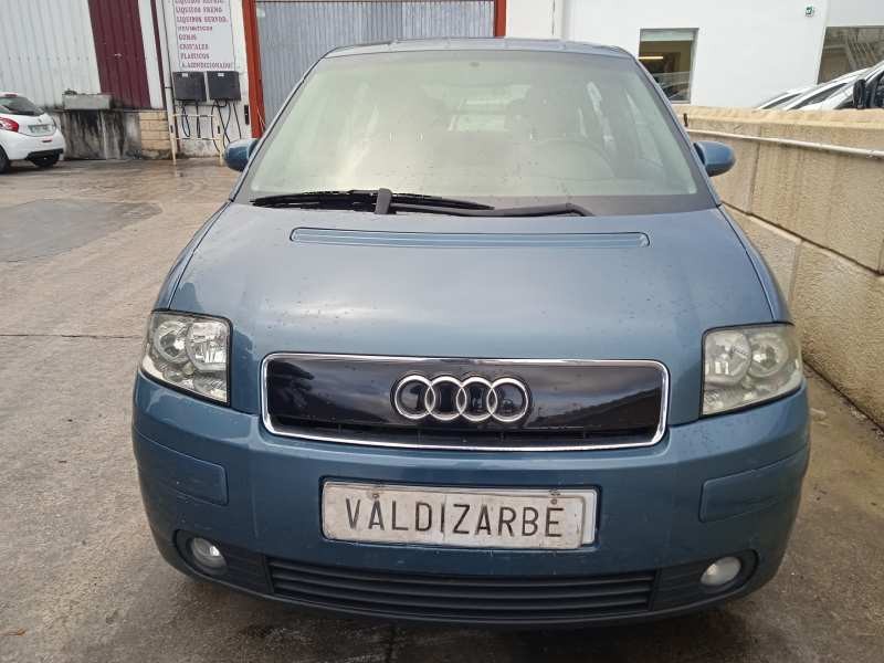 audi a2 (8z) del año 2000